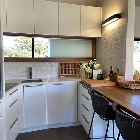 Hotel La Bodega Waiheke Island à Surfdale Extérieur photo