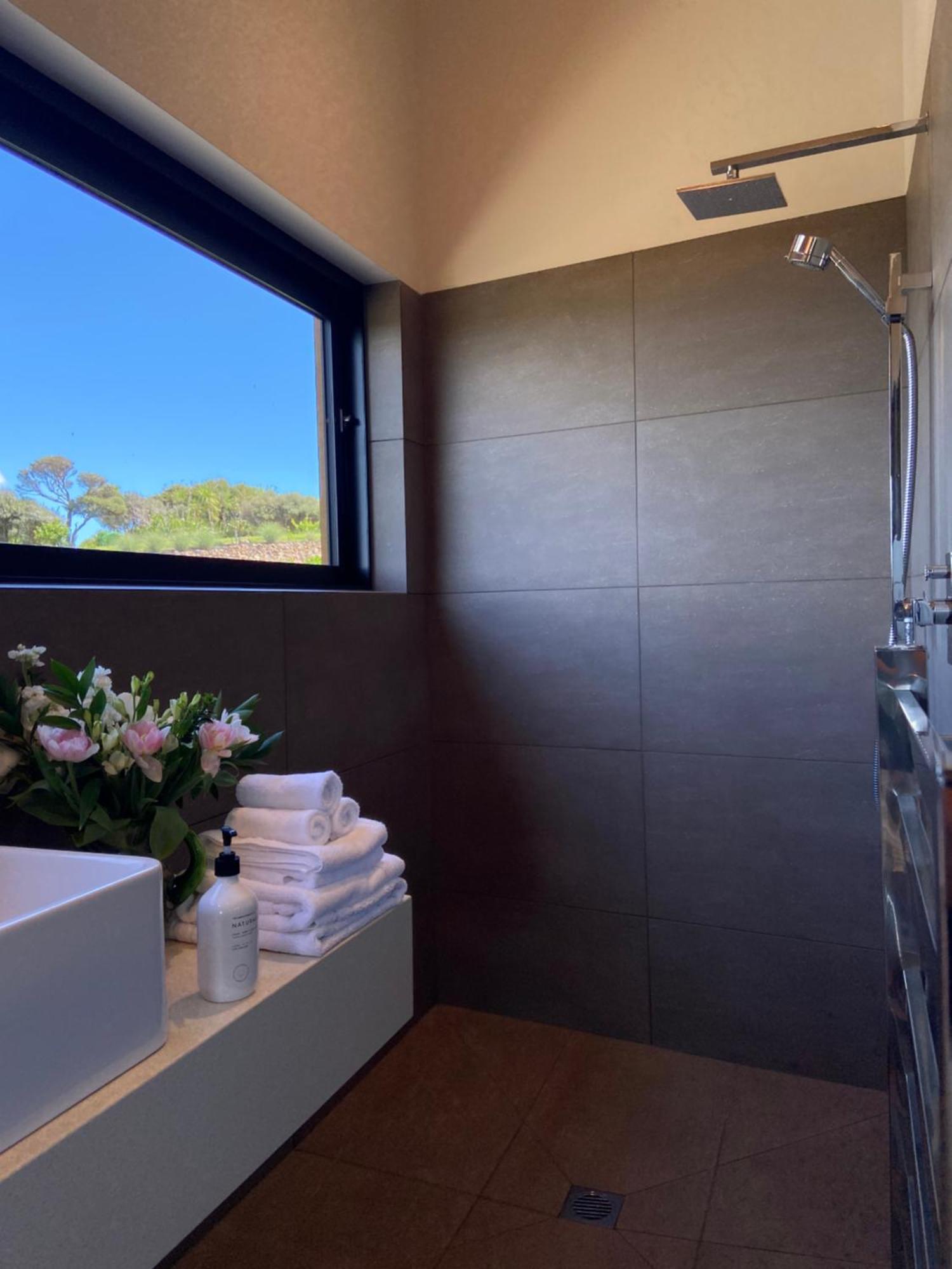 Hotel La Bodega Waiheke Island à Surfdale Extérieur photo