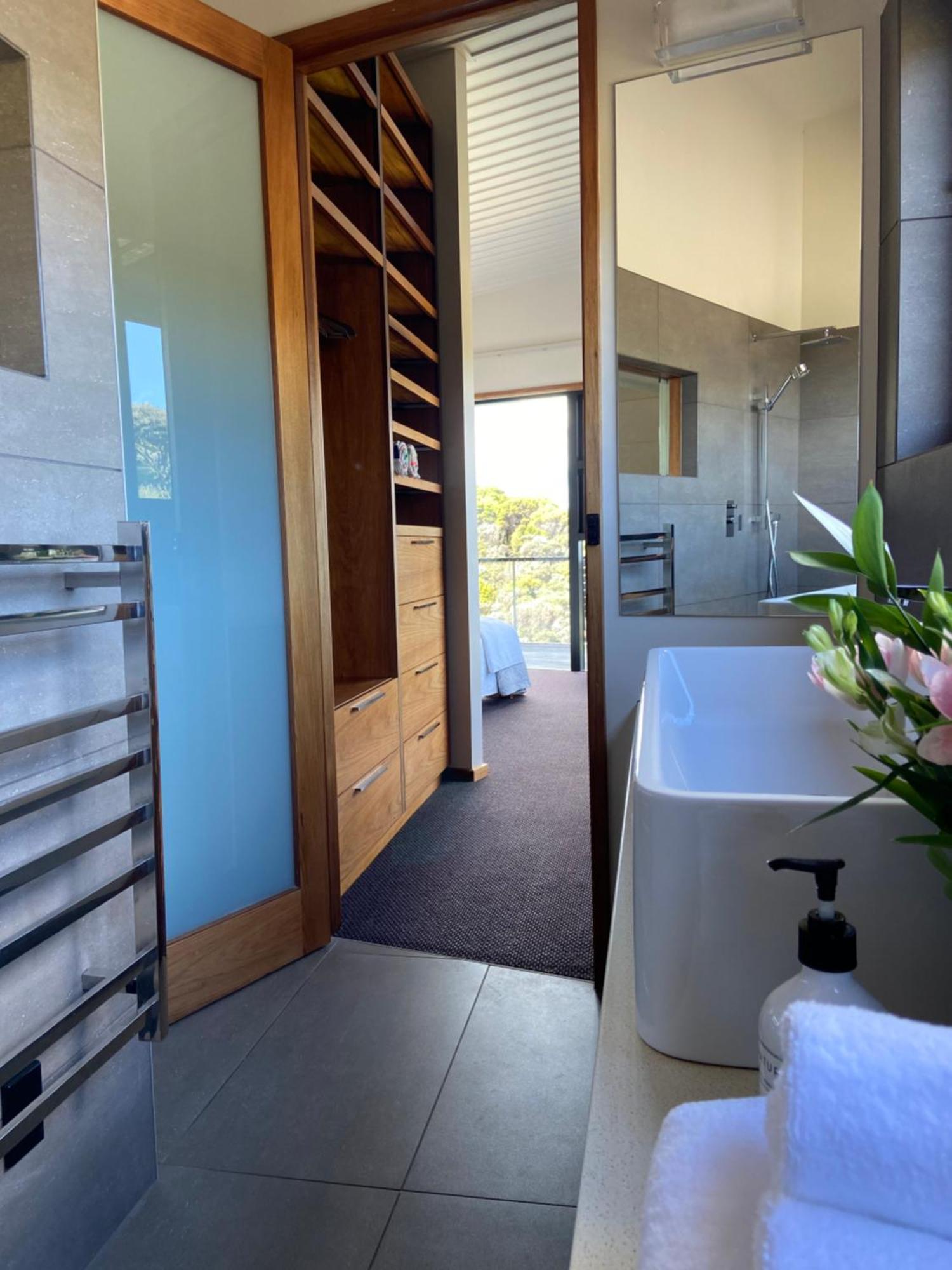 Hotel La Bodega Waiheke Island à Surfdale Extérieur photo