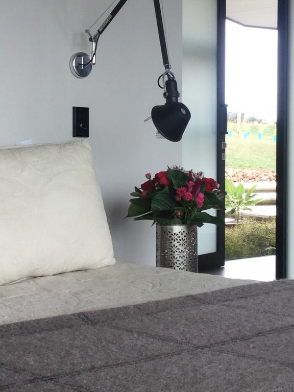 Hotel La Bodega Waiheke Island à Surfdale Extérieur photo