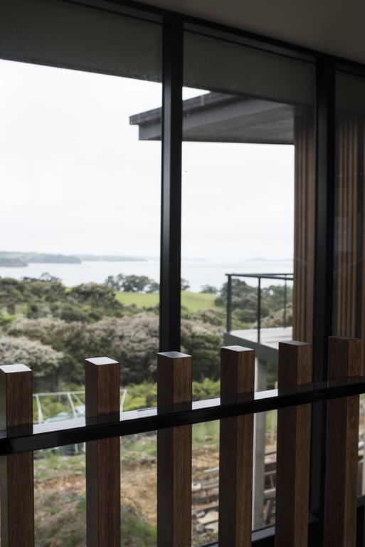 Hotel La Bodega Waiheke Island à Surfdale Extérieur photo